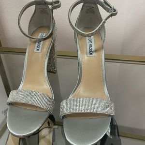 Steve Madden Rhinestone shoes 9 1/2